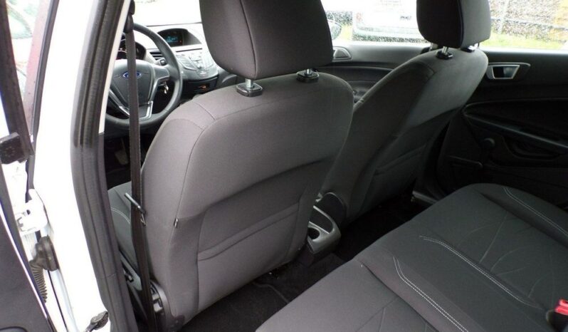 FORD Fiesta  | FWD (przód) | Manualna | 82 KM | Biały full