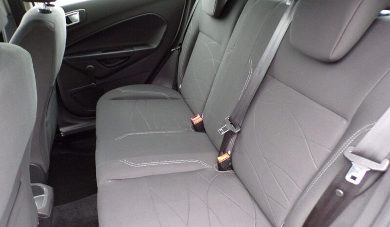 FORD Fiesta  | FWD (przód) | Manualna | 82 KM | Biały full