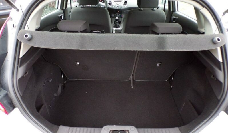 FORD Fiesta  | FWD (przód) | Manualna | 82 KM | Biały full