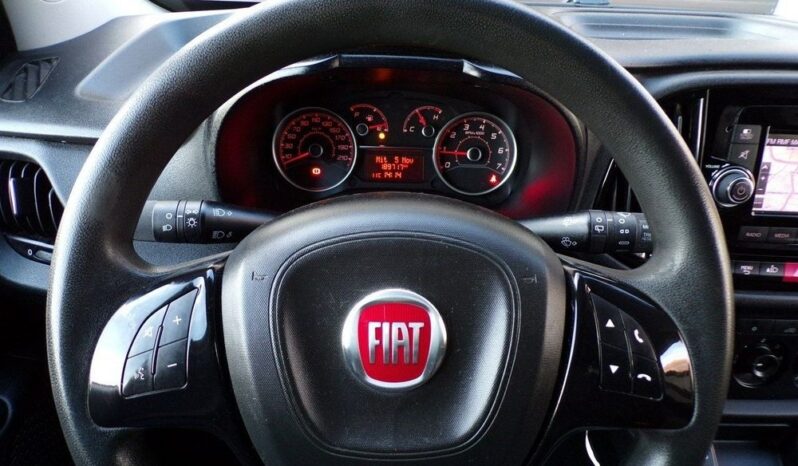 FIAT Doblo  | FWD (przód) | Manualna | 95 KM | Srebrny full