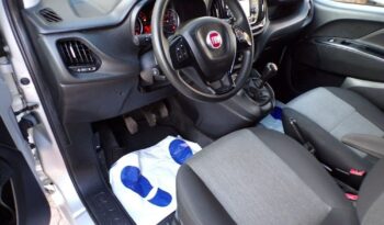 FIAT Doblo  | FWD (przód) | Manualna | 95 KM | Srebrny full