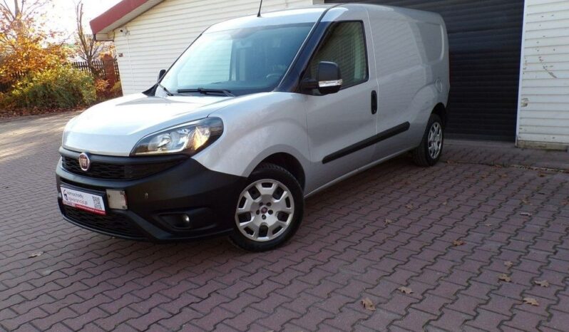 FIAT Doblo  | FWD (przód) | Manualna | 95 KM | Srebrny full