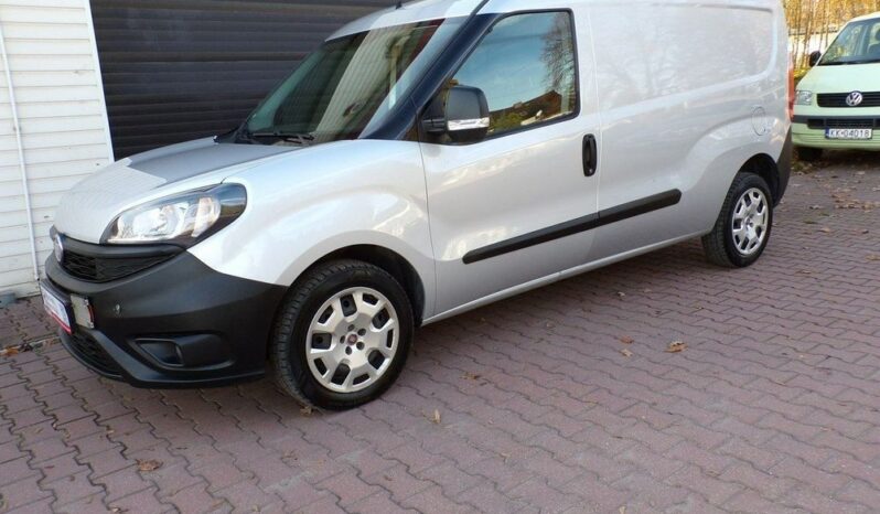 FIAT Doblo  | FWD (przód) | Manualna | 95 KM | Srebrny full