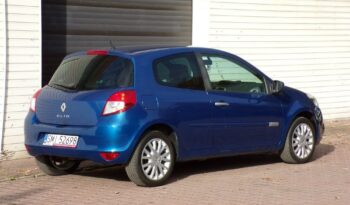 RENAULT Clio  | FWD (przód) | Manualna | 74 KM | Niebieski full