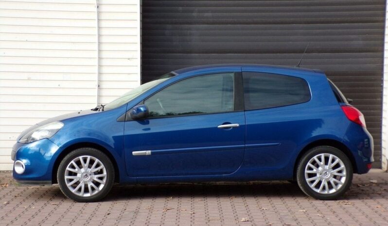 RENAULT Clio  | FWD (przód) | Manualna | 74 KM | Niebieski full