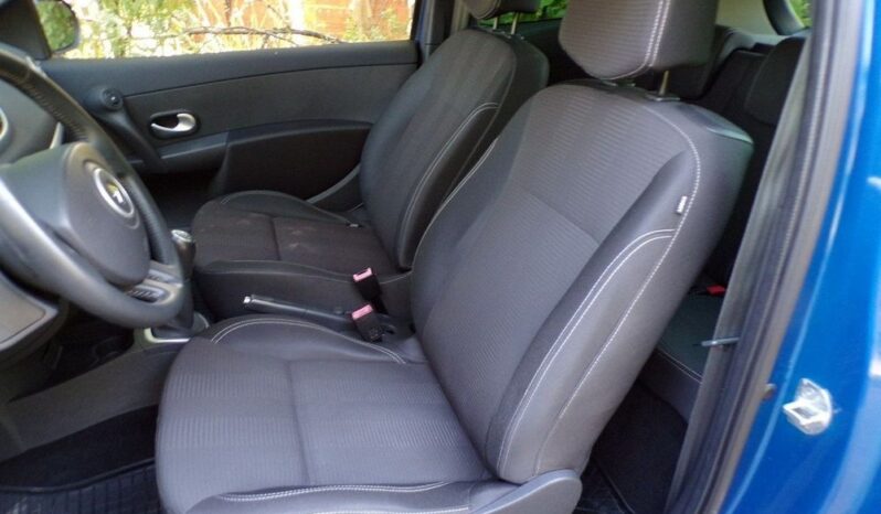 RENAULT Clio  | FWD (przód) | Manualna | 74 KM | Niebieski full