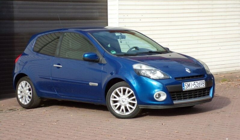 RENAULT Clio  | FWD (przód) | Manualna | 74 KM | Niebieski full