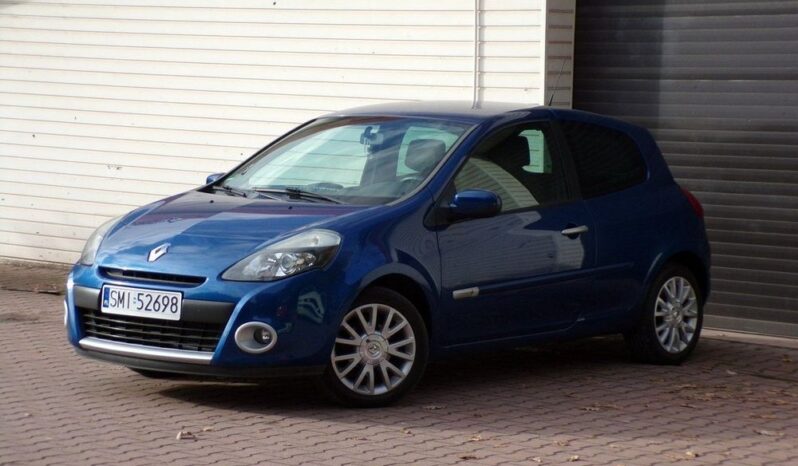 RENAULT Clio  | FWD (przód) | Manualna | 74 KM | Niebieski full