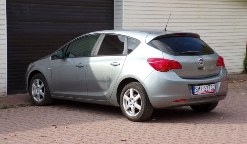 OPEL Astra | FWD (przód) | Manualna | 115 KM | Srebrny full