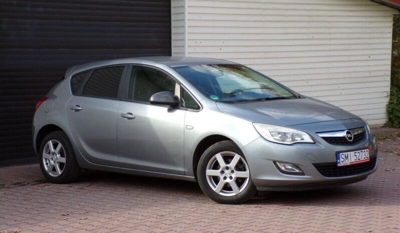 OPEL Astra | FWD (przód) | Manualna | 115 KM | Srebrny full