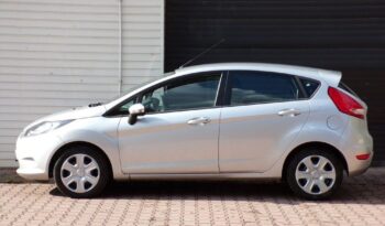 FORD Fiesta  | FWD (przód) | Manualna | 82 KM | Srebrny full
