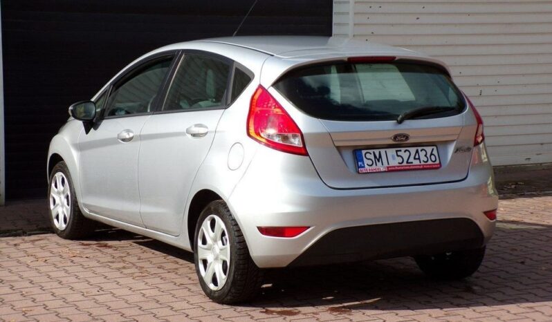 FORD Fiesta  | FWD (przód) | Manualna | 82 KM | Srebrny full