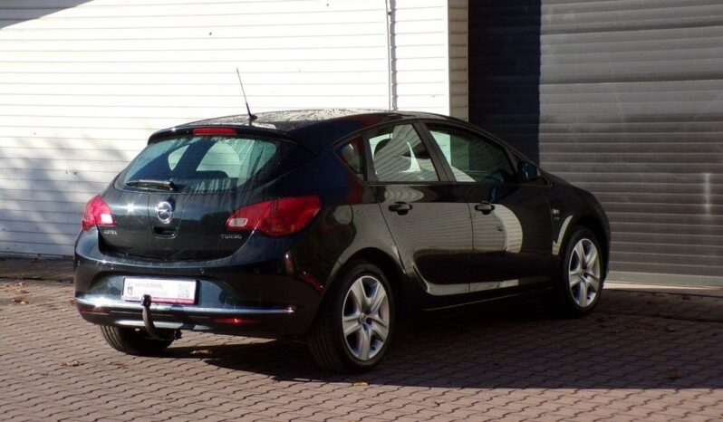 OPEL Astra | FWD (przód) | Manualna | 140 KM | Czarny full