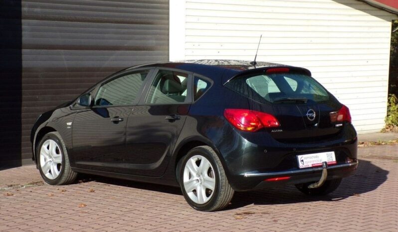 OPEL Astra | FWD (przód) | Manualna | 140 KM | Czarny full