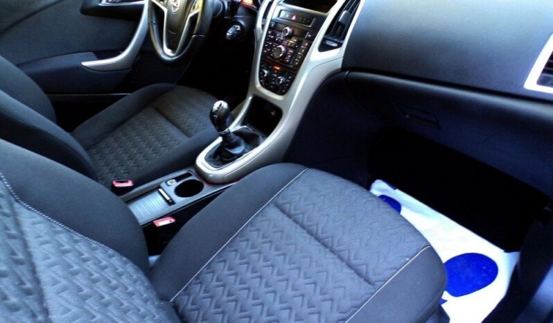 OPEL Astra | FWD (przód) | Manualna | 140 KM | Czarny full