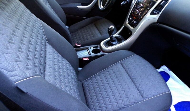 OPEL Astra | FWD (przód) | Manualna | 140 KM | Czarny full