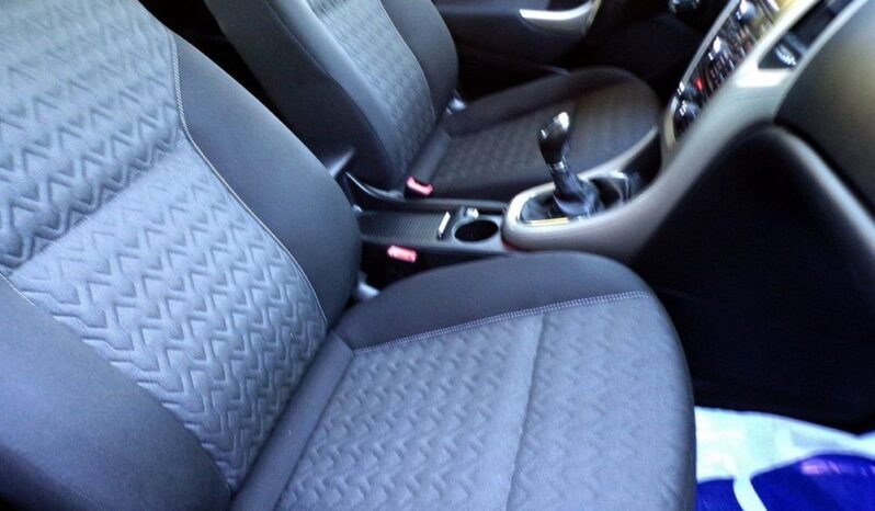 OPEL Astra | FWD (przód) | Manualna | 140 KM | Czarny full