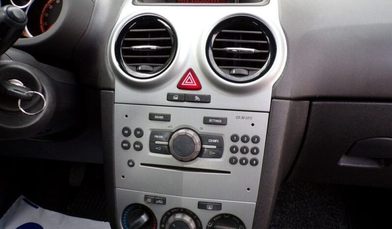 OPEL Corsa  | FWD (przód) | Manualna | 85 KM | Srebrny full