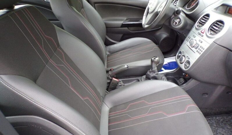 OPEL Corsa  | FWD (przód) | Manualna | 85 KM | Srebrny full