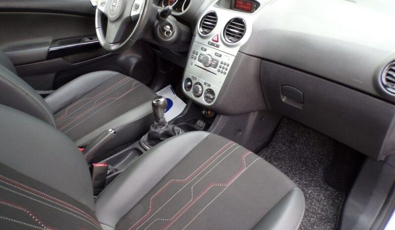 OPEL Corsa  | FWD (przód) | Manualna | 85 KM | Srebrny full