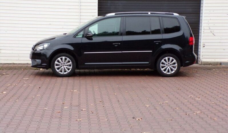 VOLKSWAGEN Touran  | FWD (przód) | Automatyczna | 170 KM | Czarny full
