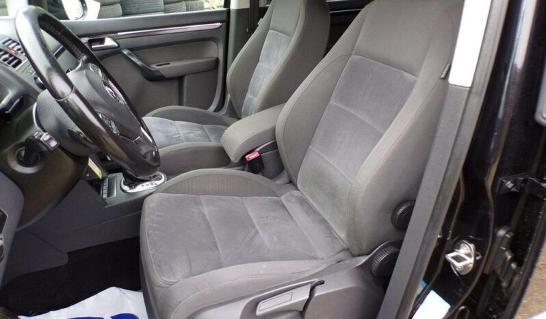 VOLKSWAGEN Touran  | FWD (przód) | Automatyczna | 170 KM | Czarny full