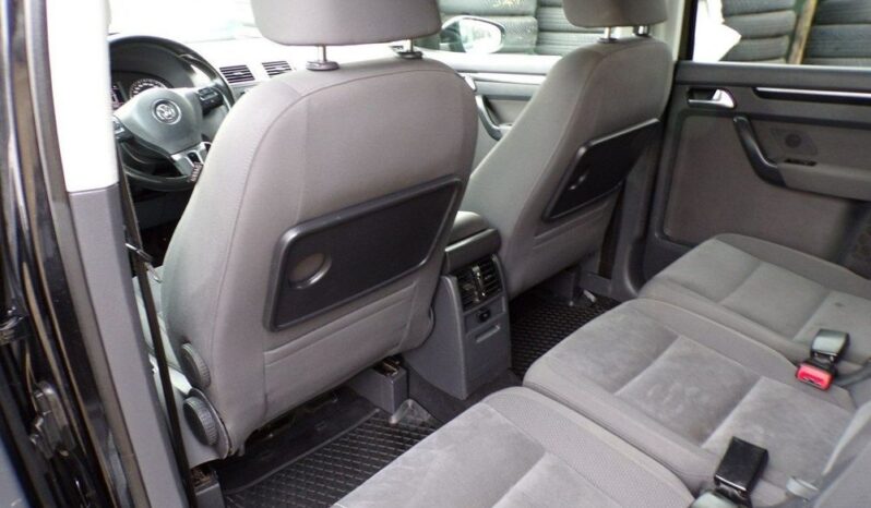 VOLKSWAGEN Touran  | FWD (przód) | Automatyczna | 170 KM | Czarny full