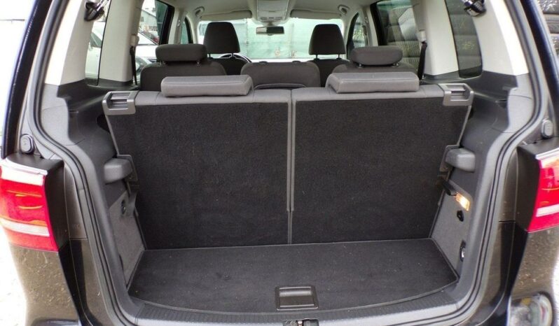 VOLKSWAGEN Touran  | FWD (przód) | Automatyczna | 170 KM | Czarny full