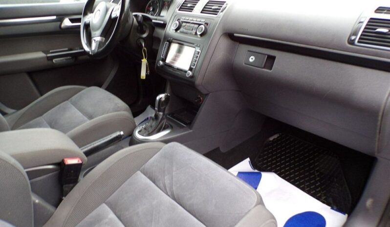 VOLKSWAGEN Touran  | FWD (przód) | Automatyczna | 170 KM | Czarny full