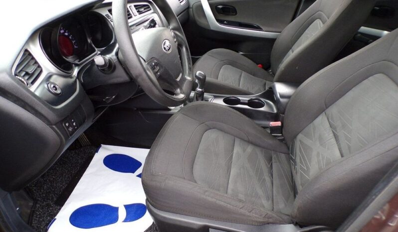 KIA Ceed  | FWD (przód) | Manualna | 100 KM | Brązowy full