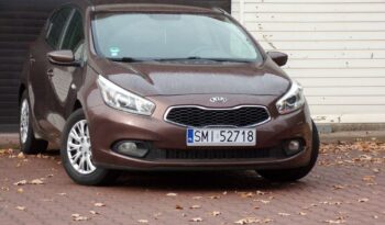 KIA Ceed  | FWD (przód) | Manualna | 100 KM | Brązowy full