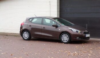 KIA Ceed  | FWD (przód) | Manualna | 100 KM | Brązowy full