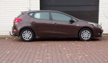 KIA Ceed  | FWD (przód) | Manualna | 100 KM | Brązowy full