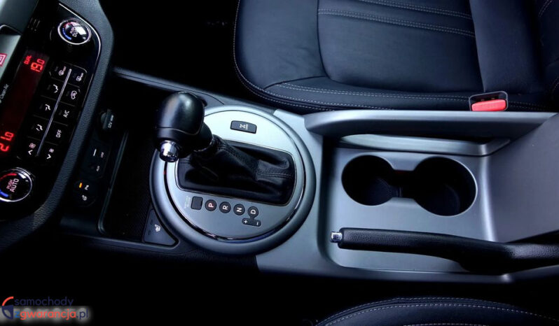 KIA Sportage  | 4×4 (doł. automatycznie) | Automatyczna | 184 KM | Szary full