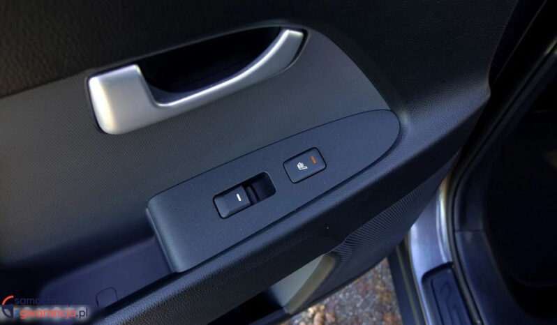 KIA Sportage  | 4×4 (doł. automatycznie) | Automatyczna | 184 KM | Szary full