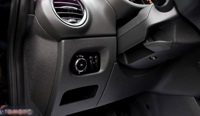 OPEL Corsa  | FWD (przód) | Manualna | 100 KM | Czarny full