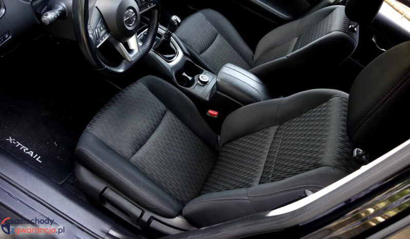 NISSAN X-Trail  | 4×4 (stały) | Manualna | 177 KM | Czarny full
