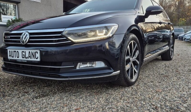 VOLKSWAGEN Passat  | 4×4 (stały) | Automatyczna | 240 KM | Czarny full