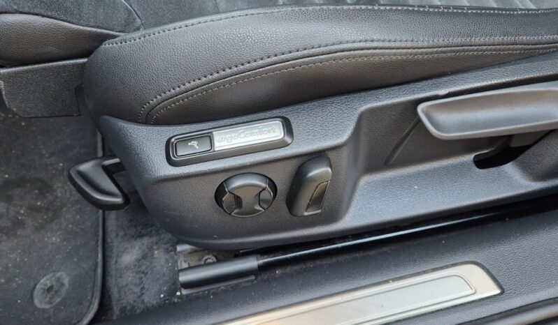 VOLKSWAGEN Passat  | 4×4 (stały) | Automatyczna | 240 KM | Czarny full