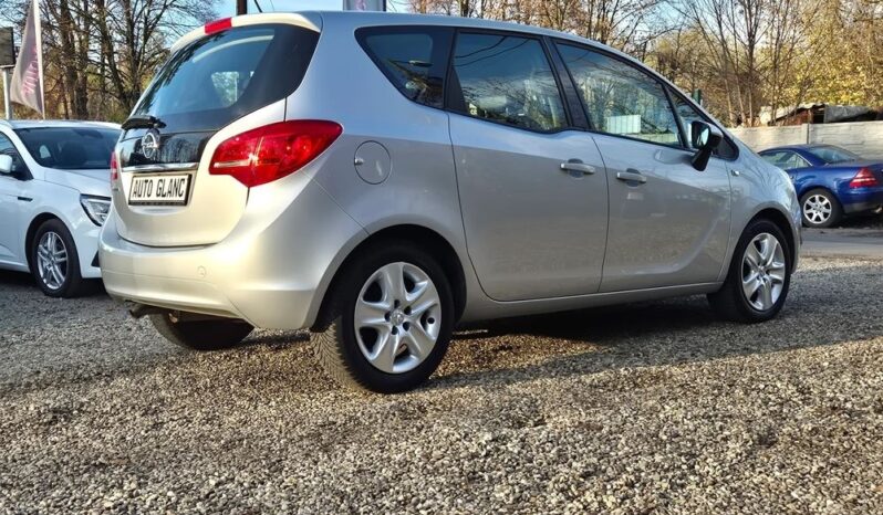 OPEL Meriva  | FWD (przód) | Manualna | 120 KM | Srebrny full