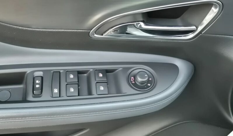 OPEL Mokka  | FWD (przód) | Manualna | 130 KM | Biały full