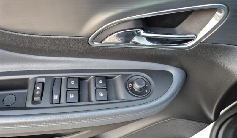 OPEL Mokka  | FWD (przód) | Manualna | 130 KM | Biały full