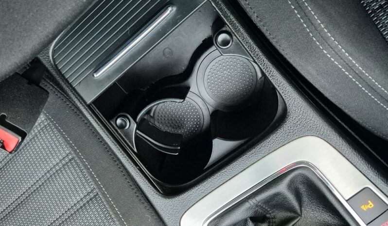 VOLKSWAGEN CC  | FWD (przód) | Manualna | 140 KM | Szary full