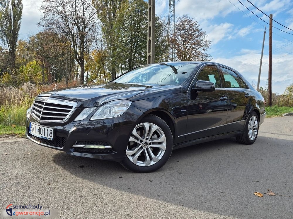 Mercedes-Benz Klasa E | Rwd (Tył) | Automatyczna | 136 Km | Czarny