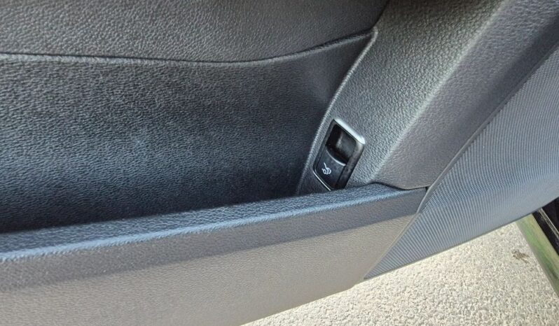 MERCEDES-BENZ Klasa E | RWD (tył) | Automatyczna | 136 KM | Czarny full