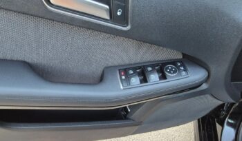 MERCEDES-BENZ Klasa E | RWD (tył) | Automatyczna | 136 KM | Czarny full