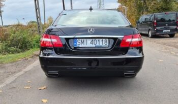 MERCEDES-BENZ Klasa E | RWD (tył) | Automatyczna | 136 KM | Czarny full
