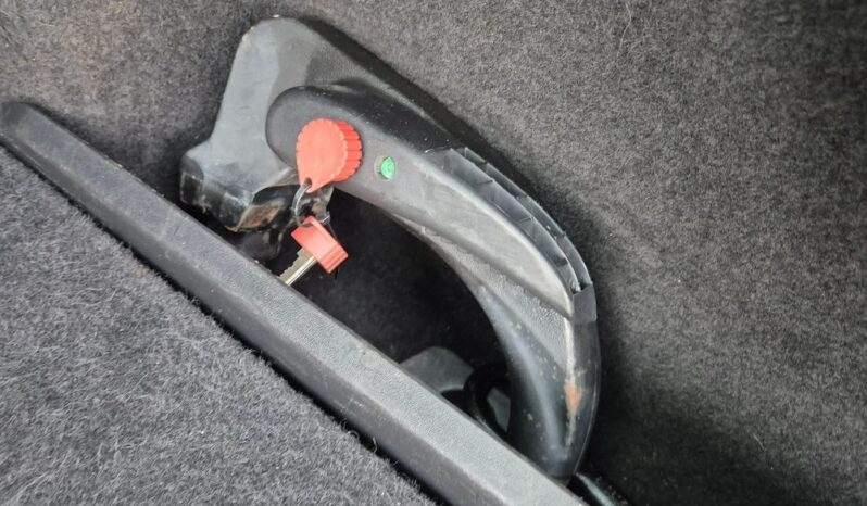 SEAT Leon  | FWD (przód) | Manualna | 184 KM | Niebieski full