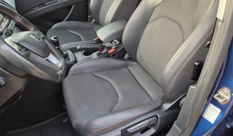 SEAT Leon  | FWD (przód) | Manualna | 184 KM | Niebieski full