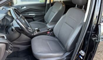 FORD Kuga  | 4×4 (stały) | Automatyczna | 182 KM | Czarny full